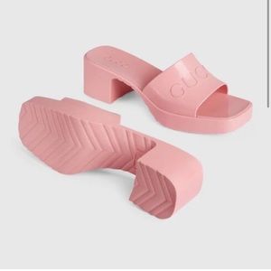 Gucci Pink Sandals